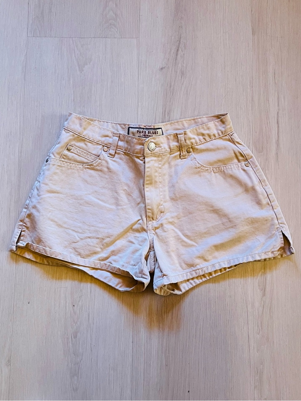 VTG 90s Paris Blues Juniors Size 5 Tan Cotton Shorts